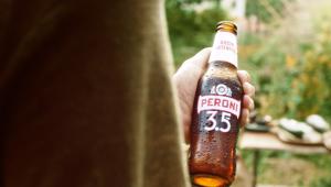 Con la creatività di Saatchi&Saatchi è on air lo spot dedicato a Peroni 3.5