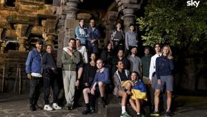 Pechino Express: riparte il viaggio più avventuroso. Quest’anno le coppie corrono, zaino in spalla, tra India, Borneo Malese e Cambogia. RTL 102.5 è la radio ufficiale