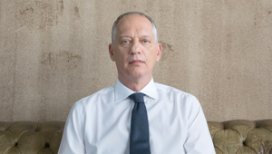 NOVE: Peter Gomez intervista Simona Ventura e Pier Ferdinando Casini a La Confessione