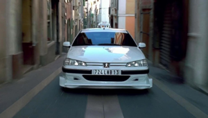 Peugeot 406 al cinema con le imprese di “Taxxi”