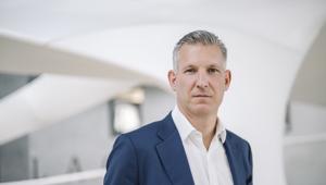 Nestlè vende Maxibon, La Coppa del Nonno e la quota in Acqua Sanpellegrino e si concentra su caffè, snack e pet food