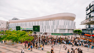 Plenitude Arena: l'accordo di naming rights trasforma lo stadio coperto di Parigi in un polo di sostenibilità ed eventi Plenitude Arena: l'accordo di naming rights trasforma lo stadio coperto di Parigi in un polo di sostenibilità ed eventi