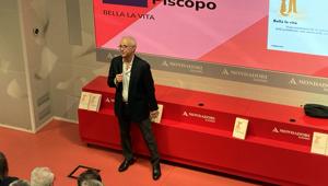 Fabrizio Piscopo presenta la sua autobiografia e svela “i segreti di una carriera e di una vita ricca, bella e interessante: ascolto, semplificazione e umiltà”