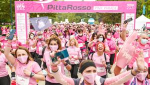 Missione compiuta per la PittaRosso Pink Parade 2021: 10mila persone in tutta Italia hanno manifestato il loro sostegno verso la Fondazione Umberto Veronesi e la lotta contro i tumori femminili