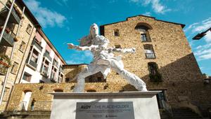 H48 firma per Sony Interactive Entertainment Italia (Playstation) la campagna di lancio di  Horizon Forbidden West. A Firenze arriva la statua di Aloy