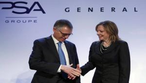 PSA (Peugeot Citroën) acquista Opel per 1,3 miliardi di euro. Nasce il secondo costruttore auto in Europa