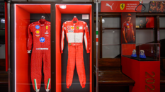 PUMA celebra vent'anni di partnership con Scuderia Ferrari HP trasformando uno storico tram milanese in un’esclusiva mostra itinerante