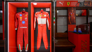 PUMA celebra vent'anni di partnership con Scuderia Ferrari HP trasformando uno storico tram milanese in un’esclusiva mostra itinerante