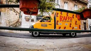 L’estate di Raffo è "Decisamente pugliese". Il Raffo truck ha colorato la Puglia attraverso un viaggio itinerante che ha celebrato le bellezze della sua terra d’origine