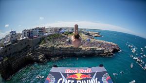 Grande successo per la tappa di Polignano del Redbull Cliff Diving World Series 2019. Podio sfiorato per l'italiano Alessandro De Rose