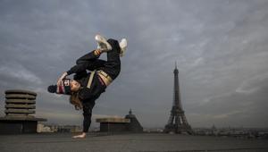 Parigi si prepara a ospitare la finale mondiale del Red Bull BC One, il più grande evento di breaking 1vs1. L’appuntamento è per sabato 21 ottobre allo Stade Roland-Garros della capitale francese