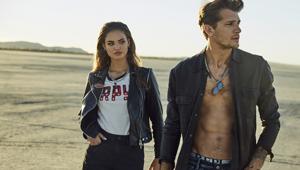 Replay presenta la nuova campagna ADV SS18 'Burning Man'