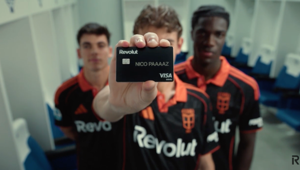 Revolut e Como 1907: on air la nuova campagna "Passa... passa... passa a Revolut" firmata We Are Social