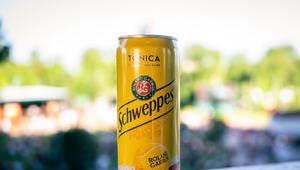  Schweppes racconta il Roland-Garros tra tennis, condivisione e “Take Your Time”