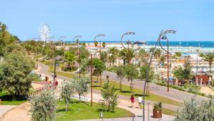 Velo-city dopo 35 anni torna in Italia e sceglie Rimini per l'edizione del 2026. Il summit mondiale della ciclabilità sarà organizzato da VisitRimini, AIM Group International ed ECF