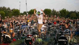 Rockin'1000, la rock band più grande del mondo, apre il capitale: obiettivo di raccolta 1 milione di euro