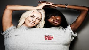 Rolling Stone regala la tshirt "Francesco Papa pop" in cento edicole milanesi