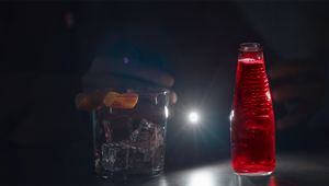 Sanbittèr arriva in TV con ‘tutti i colori dell’aperitivo’, per riaccendere ed accompagnare i momenti di convivialità con la creatività di Armando Testa