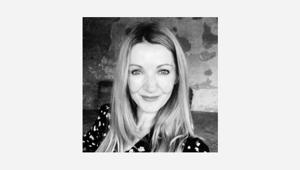 Sarah Whitfield, Buzzoole Sarah Whitfield, Buzzoole