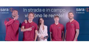 Sara Assicurazioni e i fuoriclasse dell’AS ROMA di nuovo in campo per la Sicurezza Stradale. Ad Maiora è l’agenzia che ha ideato la campagna