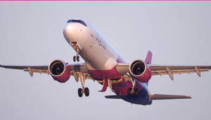 Wizz air lancia il nuovo slogan "Let’s Wizz" come una campagna multicanale