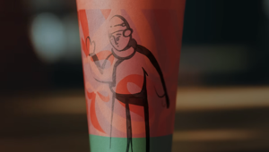 Starbucks parla di sé a Natale con installazioni speciali e una campagna globale all’insegna dell’unione