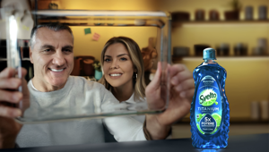 Costanza Caracciolo e Christian Vieri protagonisti della nuova campagna nazionale per Svelto Concentrato Titanium curata da MullenLowe