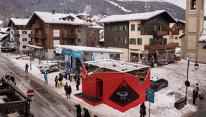 Coca‑Cola lancia The Peak a Livigno: uno spazio che intreccia storia olimpica, energia contemporanea e partecipazione attiva. Produzione a cura di ALL – parte di Uniting Group