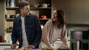 Tognana torna protagonista a Sanremo 2026 con IRIDEA: campagna YouTube tra musica e leggerezza firmata Advisionair & Partners