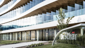 La Dr. Schär chiude il 2025 a 632 milioni di fatturato (+1,3%) e punta su 28 milioni di investimenti per il 2026, anche in Italia