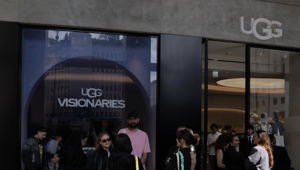 Vesper Milano presenta “UGG’s Visionaries”: l’attivazione UGG per la Milano Design Week 2026.  L’iniziativa è supportata da attività PR di Reference Studios