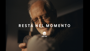 Just Eat presenta la nuova piattaforma globale di brand “Resta nel momento”, al centro gli attimi che non vorremmo interrompere. Firma VCCP Just Eat presenta la nuova piattaforma globale di brand “Resta nel momento”, al centro gli attimi che non vorremmo interrompere. Firma VCCP