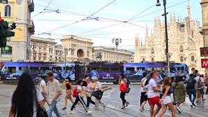 Grand Seiko torna in comunicazione con IGP Decaux sui tram a Milano