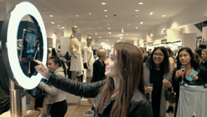 Amigdala acquisisce l’esclusiva per la distribuzione in Italia e Svizzera di Selfiebot, il primo robot fotografo al mondo