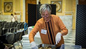 Food for Good riceve l’Oscar LIFE-Food.Waste.StandUp per l'iniziativa di recupero del cibo non consumato durante gli eventi e i congressi