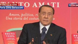 Berlusconi: "Da Vivendi stiamo subendo unʼestorsione". Agcom apre un'istruttoria sulla scalata della company francese a Mediaset