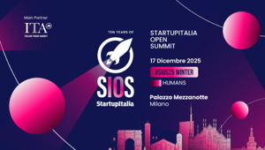 Dieci anni di StartupItalia Open Summit: sul palco i dati del Paper 2025 su investimenti, round e trend del mercato, la proclamazione della Startup dell’Anno e le storie di un ecosistema in evoluzione