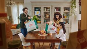 SISA fa parlare i prodotti a marchio e racconta “Una famiglia come la tua”. La nuova campagna multimediale è firmata LESSISMORE