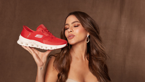 Sofía Vergara, in qualità di nuova brand ambassador di Skechers, sarà protagonista di una nuova campagna globale