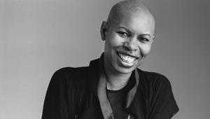 'Mother, we feel your influence': Clarks Original rende omaggio alle donne con una campagna-immagine creata da Jason Beckley