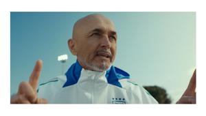 Tim: on air lo spot con Luciano Spalletti per Tim rivaluta lo smartphone e l’offerta mobile 5G. Firma Havas Milan