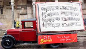 Storico main sponsor della Festa del Torrone di Cremona, Sperlari conferma la partnership con la città e lancia un calendario di eventi dedicati “all’amicizia e alla goliardia”