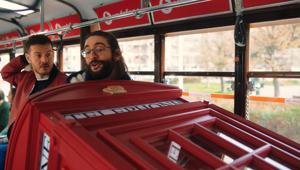 È on air la campagna Vodafone con Alessandro Cattelan per valorizzare e donare nuova vita ai vecchi smartphone. Firma Utopia