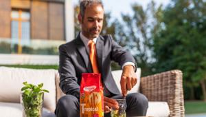 Eridania on air con il nuovo spot che invita a superare luoghi comuni e preconcetti sulla dolcificazione all’insegna del claim: “Dal 1899, liberi di essere dolci”. Firma Erbacipollina