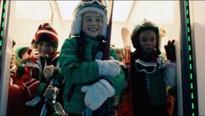 Allianz Group fa gli auguri nella nuova campagna con protagonisti Babbo Natale, gli Elfi e la Partnership con i Giochi Olimpici e Paralimpici Invernali di Milano Cortina 2026. Produce Casta Diva