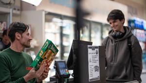 Il Sottocosto diventa 'un gesto su misura' nello spot CRAI firmato pe.pe Agency