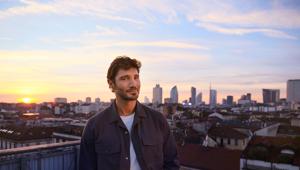 Stefano De Martino nuovo testimonial ufficiale Pulsee Luce e Gas. Al via tre spot firmati GB22 dedicati all'energia che muove le persone Stefano De Martino nuovo testimonial ufficiale Pulsee Luce e Gas. Al via tre spot firmati GB22 dedicati all'energia che muove le persone