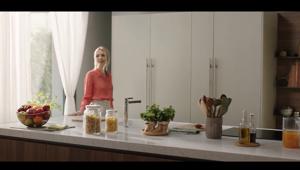 DMIND firma il nuovo spot TV di Stosa Cucine on air con una pianificazione integrata e multicanale. In preparazione il media plan '23 con articolato uso di mezzi