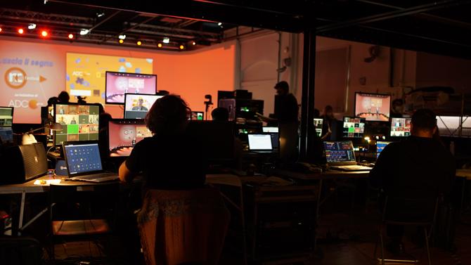 Studi digital live presentation
