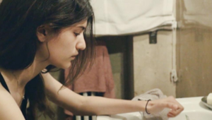 Su DPlay e Real Time va in onda 'Tagli', dedicato alle storie di autolesionismo di tre adolescenti